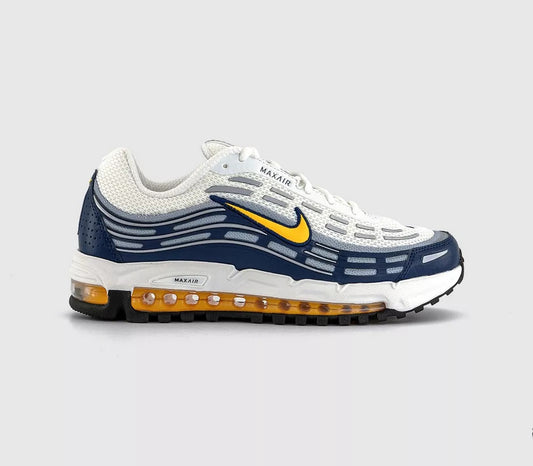 MEN NIKE SNIKERS